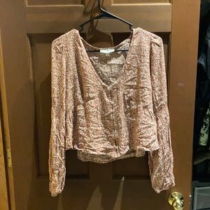 Sorry it’s wrinkly. Bought it and it does not fit, too short for my tummy.